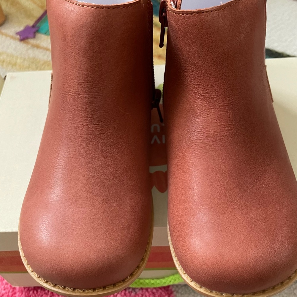 Livie and Luca Wink boots Clay size 11